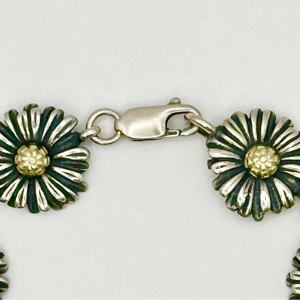 Lagos Two Tone Daisy Link Bracelet - Picture 3 of 6